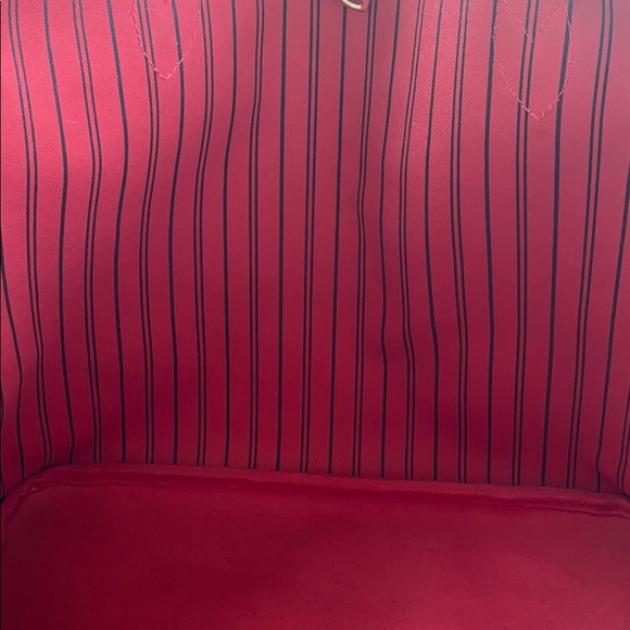 Authentic Louis Vuitton Alright!! Open to offers - Picture 16 of 16